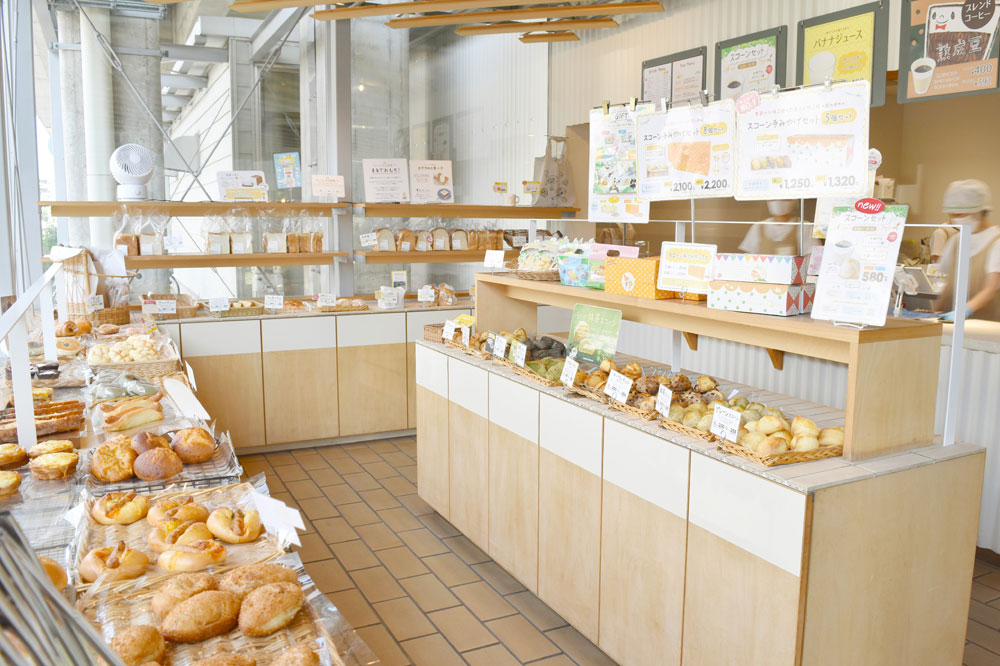 キィニョン武蔵小金井ののみち店の店内